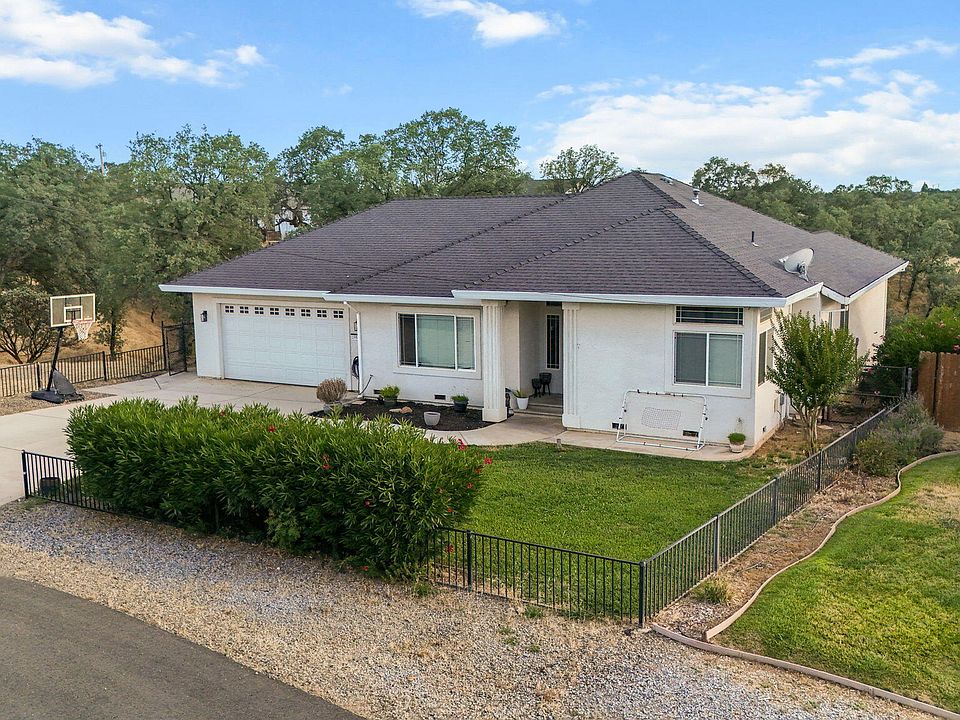 1st image of 19809 Buckhorn Pl