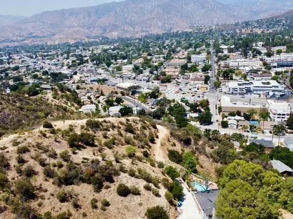 9814 Redmont Ave, Tujunga, CA 91042