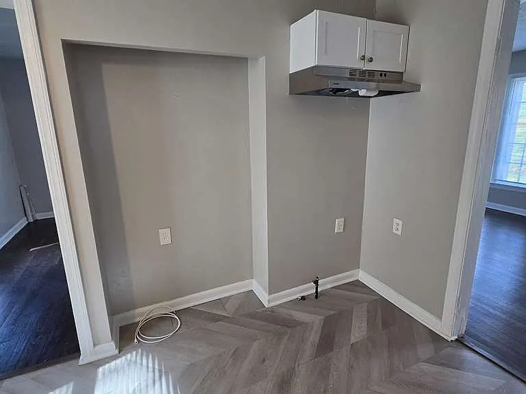 994 Yellowstone Rd — Photo 5