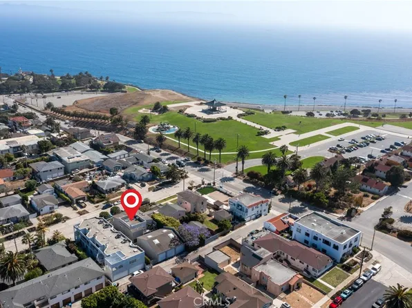 726 W 37th St, San Pedro, CA 90731