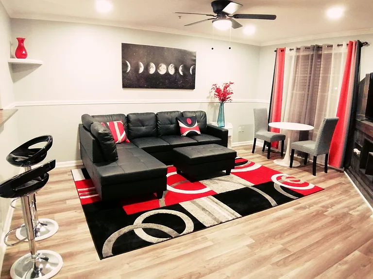 Villager Cir — Photo 2
