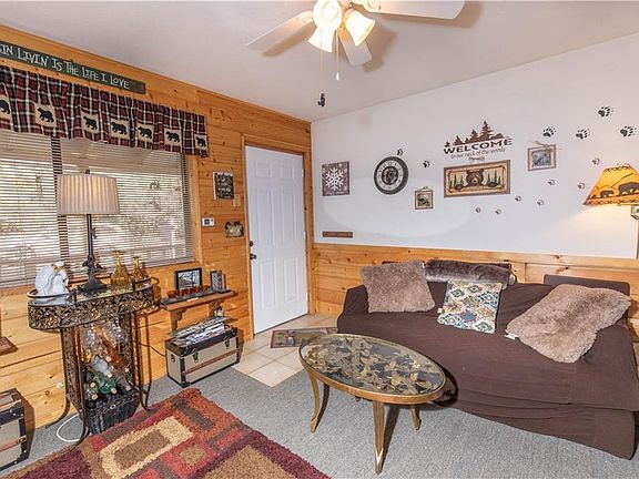 4th image of 743 Holmes Ln