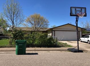 1518 1st St, Anderson, CA 96007