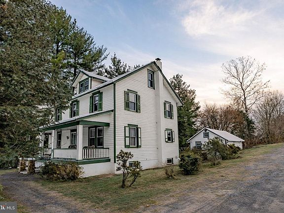 2nd image of 472 Daleville Rd