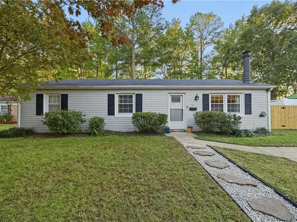 161 Kirk Dr, Newport News, VA 23608