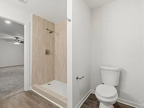 910 Whisperwood Ln S — Photo 26