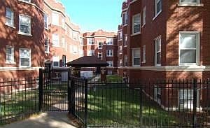 1st image of 6421 N Greenview Ave APT 2E