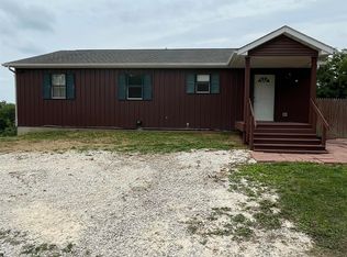 5635 Bluff Rd, Fort Madison, IA 52627