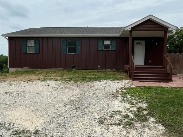 5635 Bluff Rd, Fort Madison, IA 52627