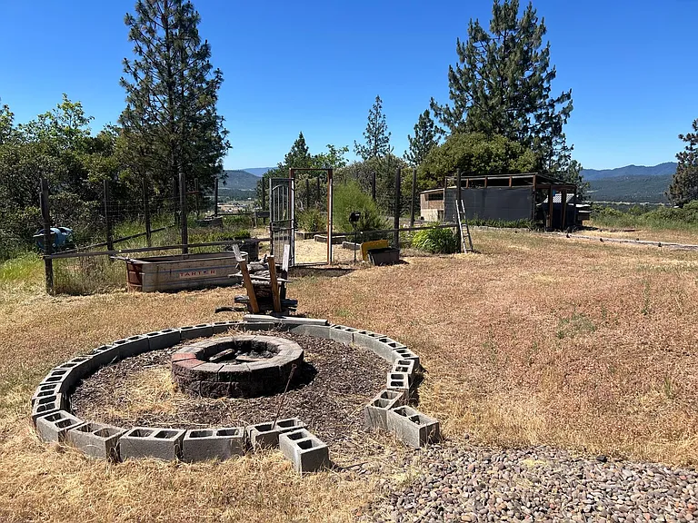 4312 Beagle Rd — Photo 18