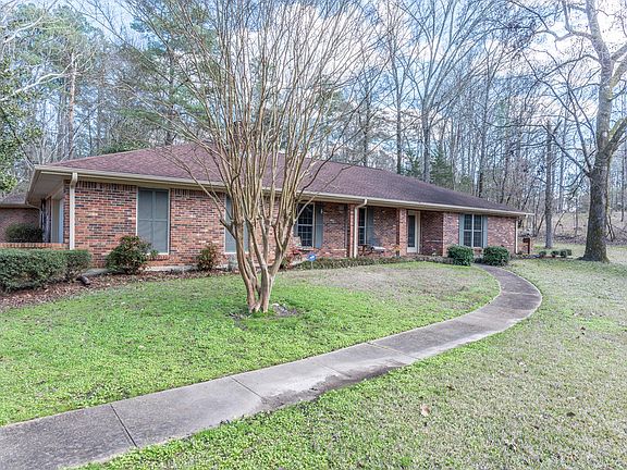 2nd image of 306 Williamsburg Dr