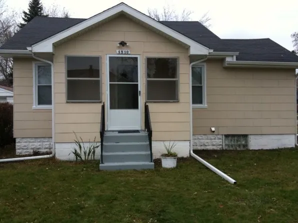 4510 Thirza Ct, Waterford, MI 48329