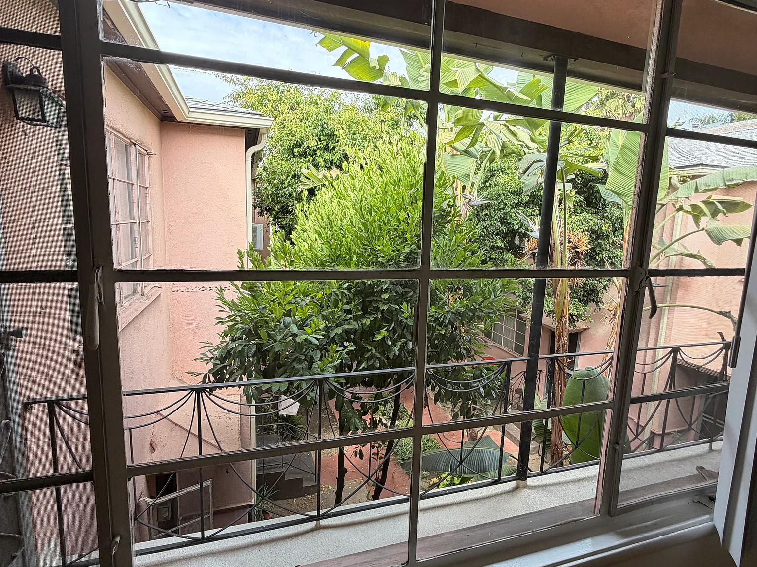 1 bed, 700 sqft, $2,000 — Photo 4