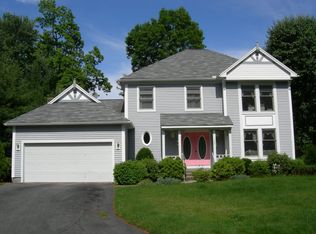 164 Meadowbrook Rd, Longmeadow, MA 01106