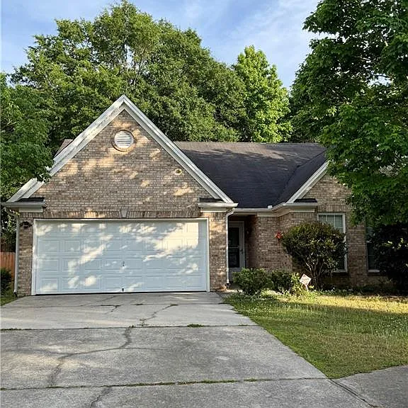 1840 Arborwood Dr — Photo 2