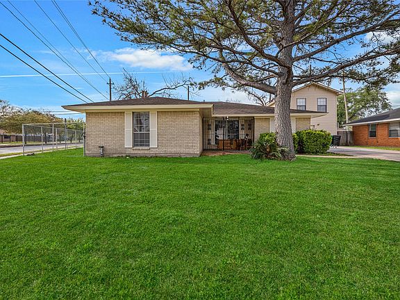 2nd image of 70 Annette Ln