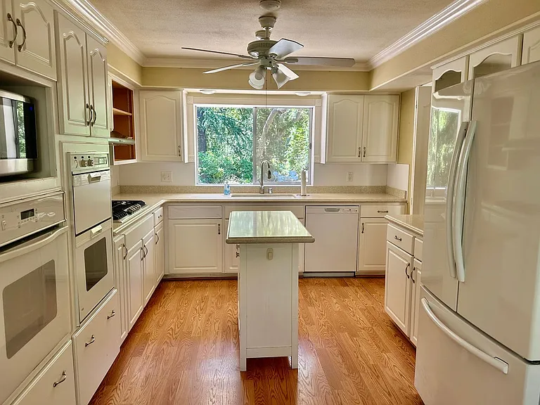 19650 Sky Oaks Way — Photo 9