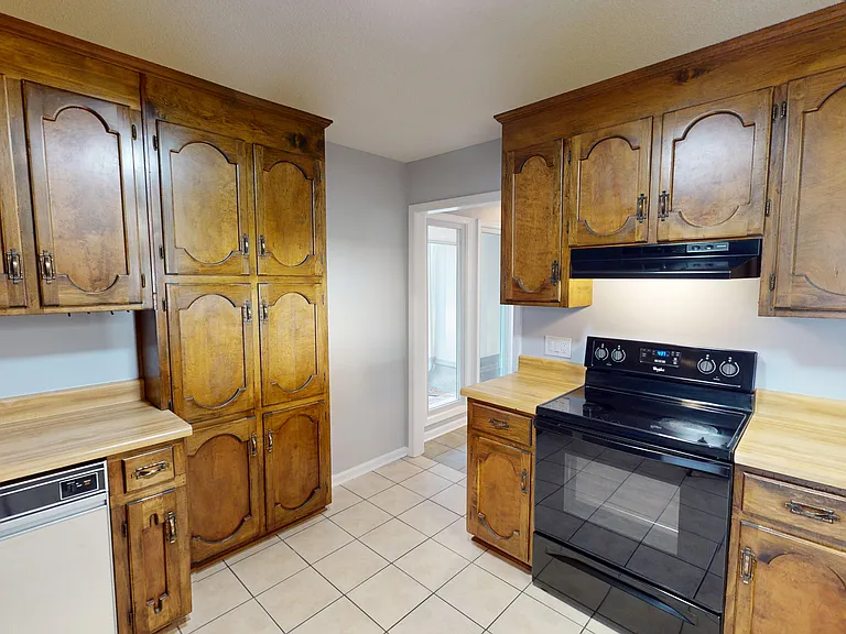 112 Oakland Dr — Photo 6