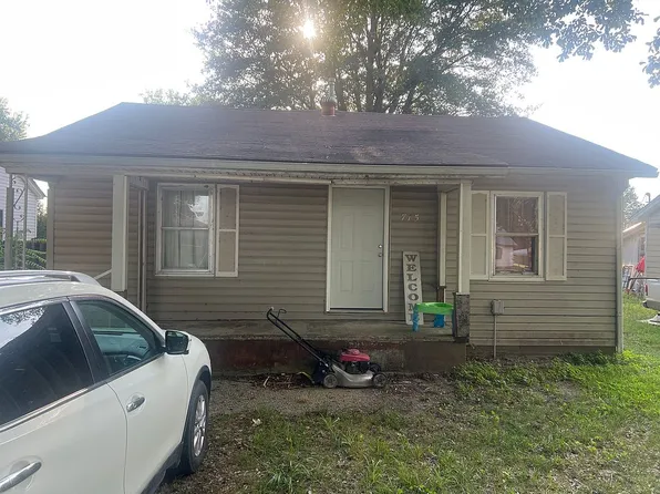 715 Pecan St, Hornersville, MO 63855