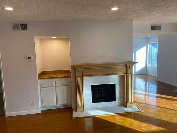 Living Room with Gas Fireplace