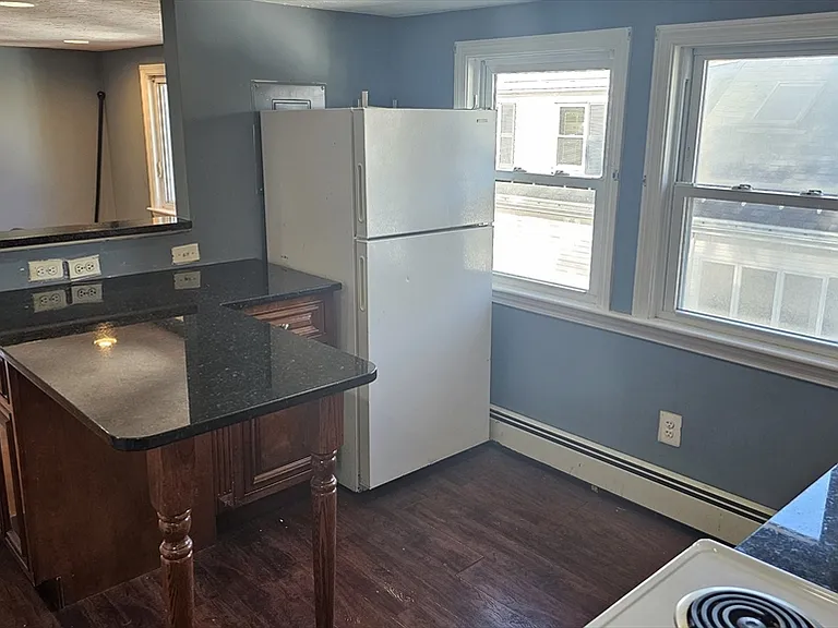 39 Union St #3 — Photo 7