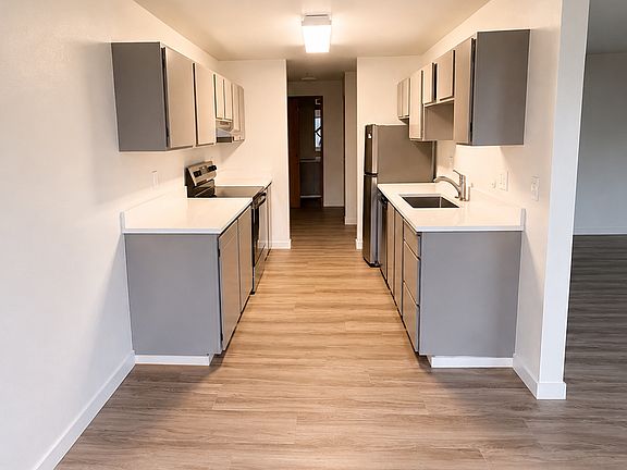 2nd image of 2418 NW 57th St APT 405