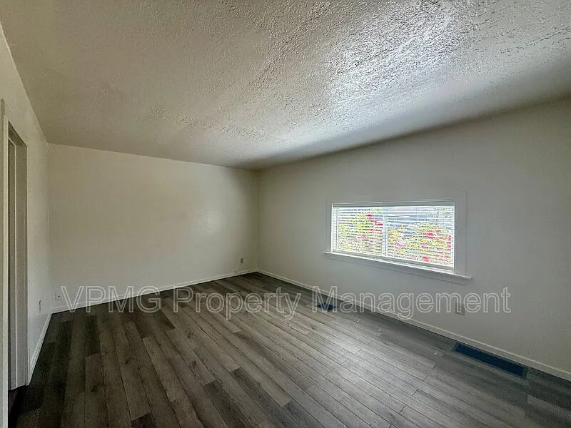 1 bed, 1.0 bath, 600 sqft, $1,175 — Photo 2