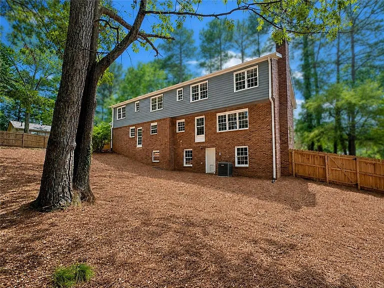 4521 S Roberts Dr — Photo 20