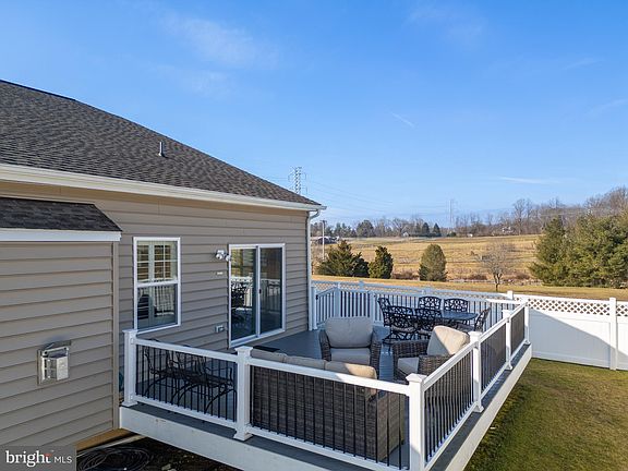 5th image of 3 Pelham Dr