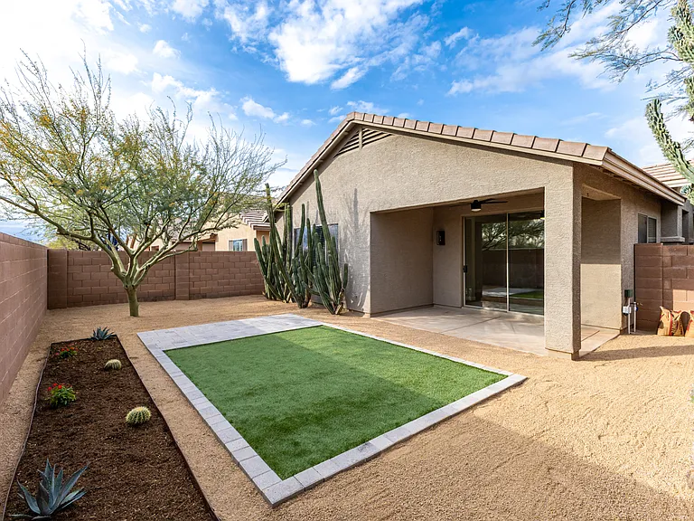 1773 W Owens Way — Photo 5