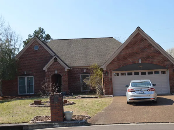 550 Indian Cv, Cordova, TN 38018