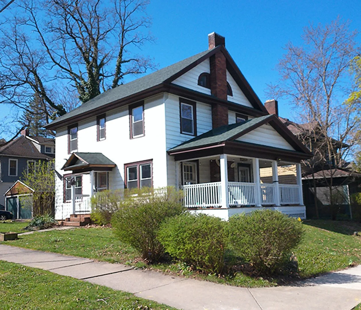 210 Clarke - Available 6/1/27 - Beautiful Corner Lot Home On Quiet Residential Street — Photo 1