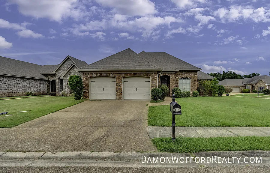 114 Lennox Pl