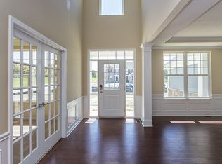 670 Shannon Pl, Aurora, OH 44202
