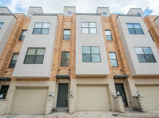 708 Skyline Bluff Ct, Fort Worth, TX 76102