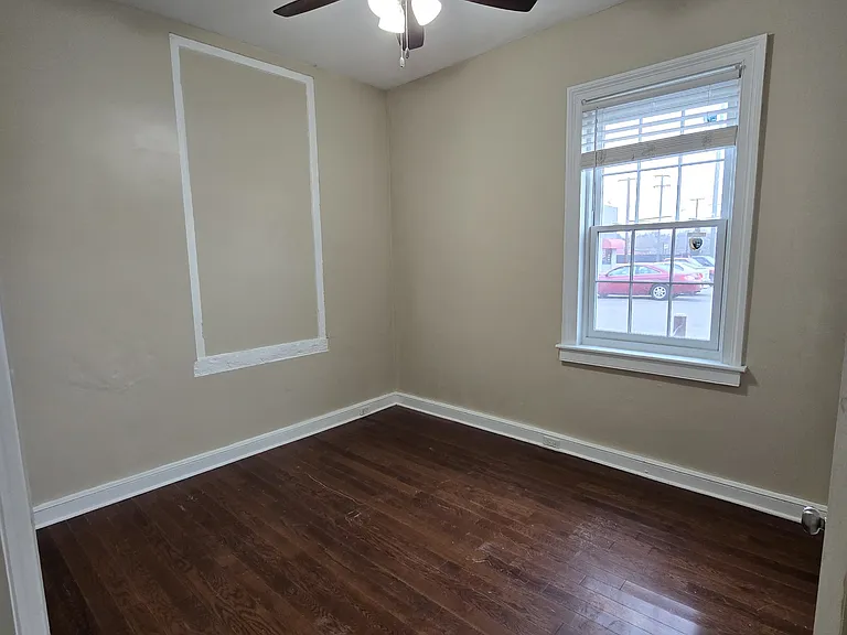 201 E Bank St #20 — Photo 11