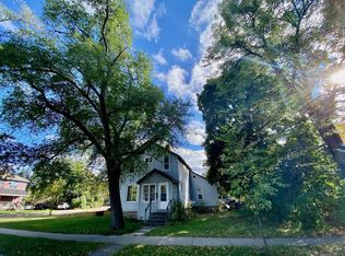 1817 College Ave, Stevens Point, WI 54481