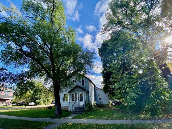 1817 COLLEGE AVENUE, Stevens Point, WI 54481