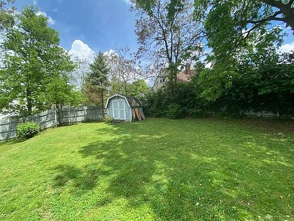 3rd image of 503 Orchard St