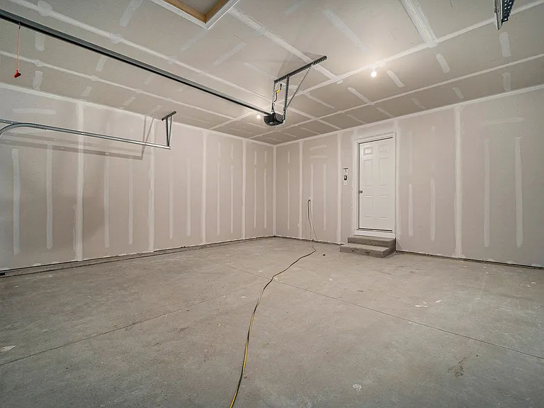 2309 Richardson Ct — Photo 15