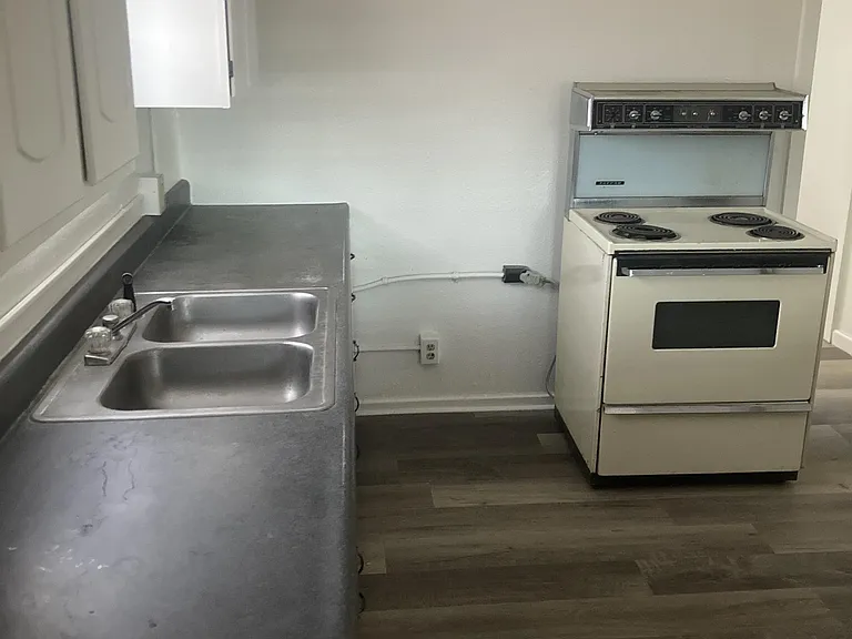 3315 E Glenn St #2 — Photo 3