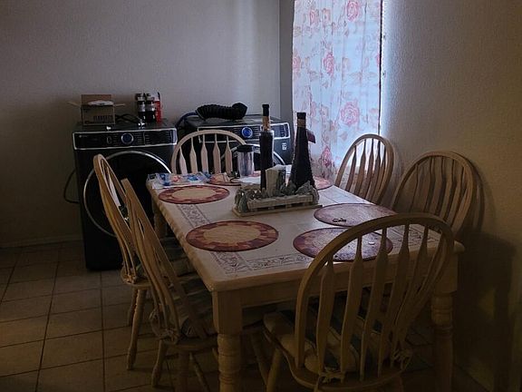 4th image of 2121 Lake Omega St