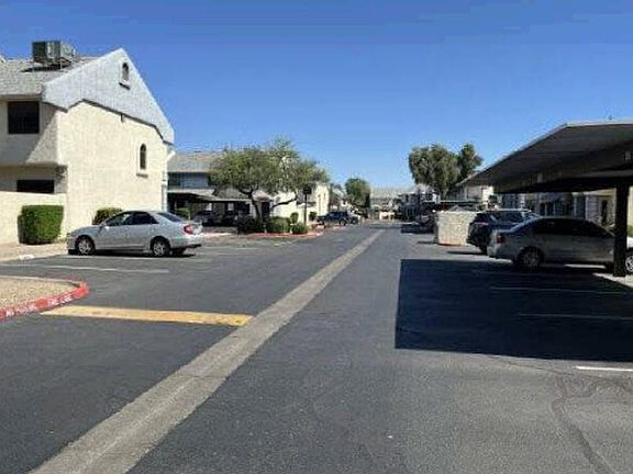 4th image of 7801 N 44th Dr Unit 1116