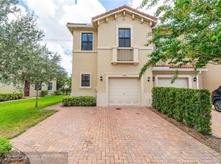 1034 NW 33rd Ct, Pompano Beach, FL 33064