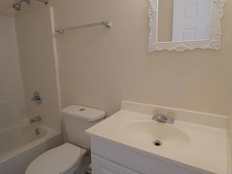 3178 N Ridge Rd #1 — Photo 18