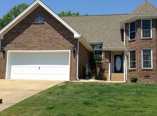 2313 Chimney Hills Dr, Soddy Daisy, TN 37379