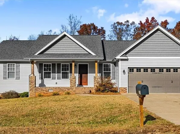 328 Price St, Madison, NC 27048