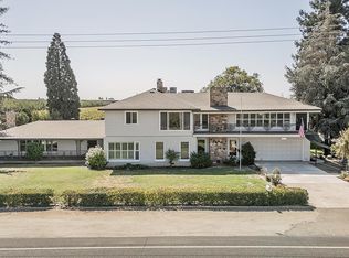 13155 W Shaw Ave, Kerman, CA 93630