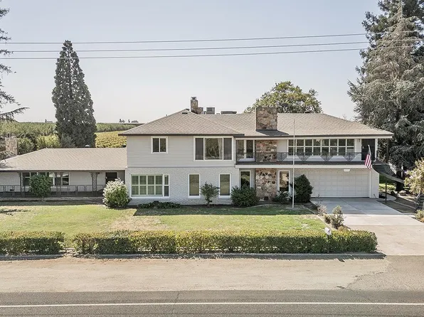 13155 W Shaw Ave, Kerman, CA 93630