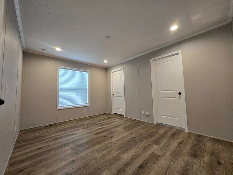 29800 Guilford Cir #414 — Photo 10
